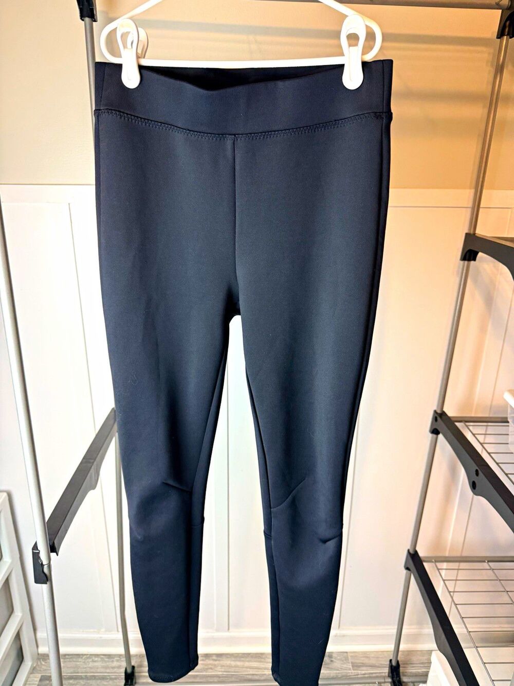 Fabletics Women’s M Black High Waisted Leggings Athletic Workout Yoga Pants